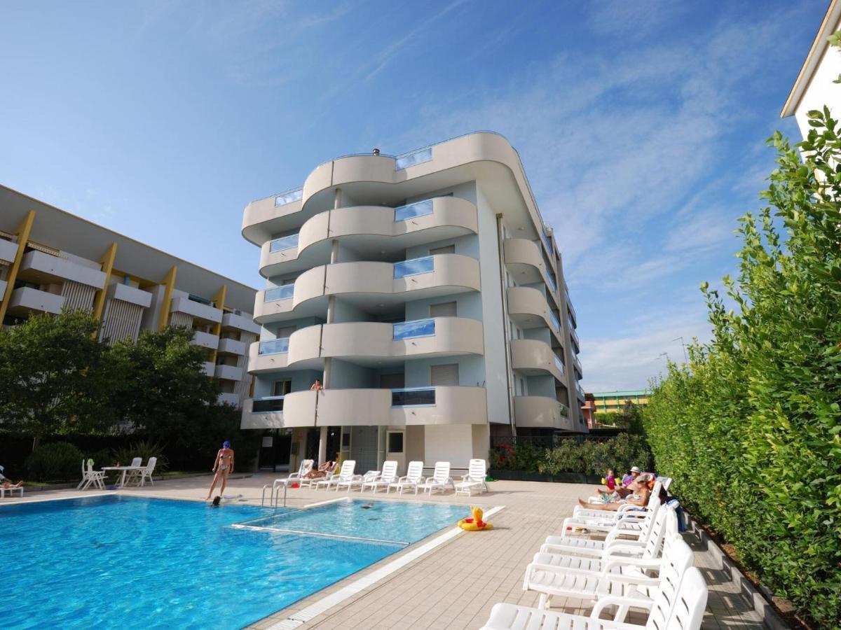 Apartment In Bibione Spiaggia Near The Beach Dış mekan fotoğraf